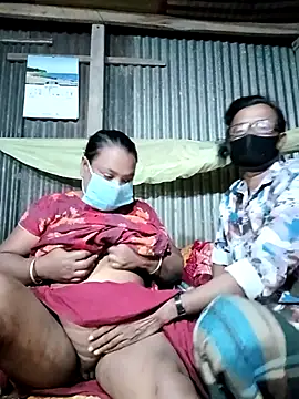 Snapshot of Hot-headed chatting on February 9, 4:55 pm Hot-headed online show from February 9, 4:55 pm