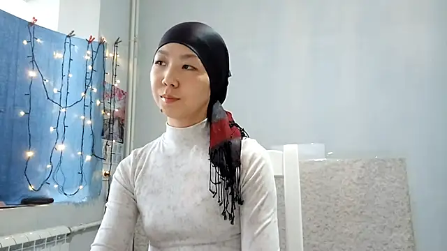 VuiCutie online show from January 8, 3:31 am