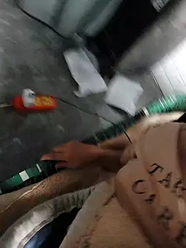 Snapshot of donaaa2 chatting on March 23, 1:42 am donaaa2 online show from March 23, 1:42 am