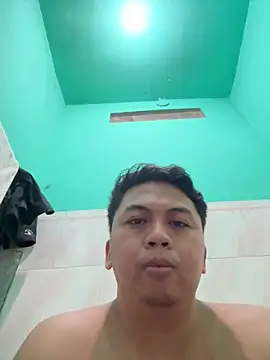 uyyumm online show from January 7, 12:29 pm