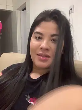 Snapshot of kahraujo chatting on April 24, 9:50 pm kahraujo online show from April 24, 9:50 pm