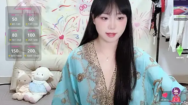 xiaoguai99 online show from May 6, 12:54 pm