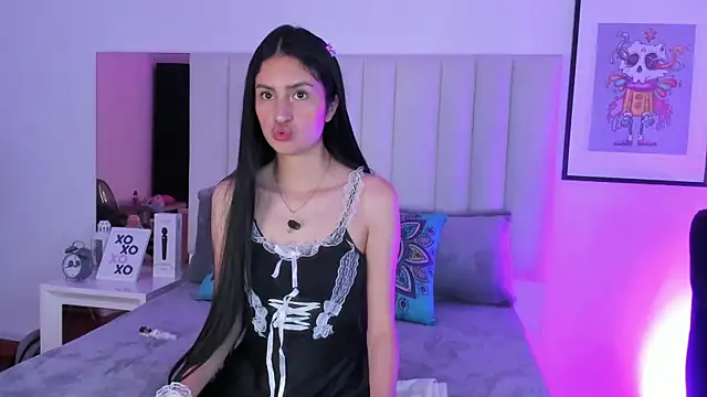 soffy hilltom online show from February 10, 11:36 am