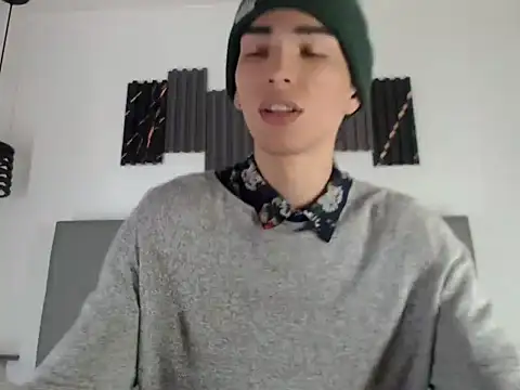 Snapshot of sora_jun chatting on May 18, 12:55 pm sora jun online show from May 18, 12:55 pm