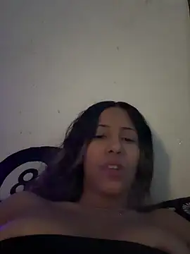 vicky bass  online show from January 11, 10:37 pm