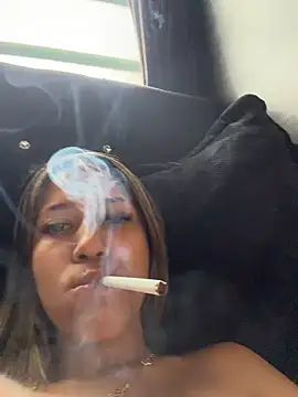 vicky bass  online show from April 22, 7:48 pm