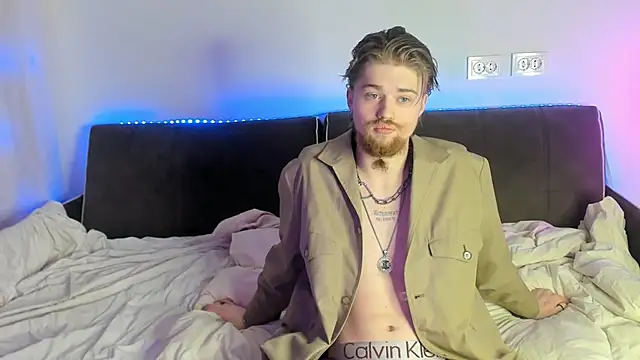 Snapshot of Lev_Miller chatting on March 2, 12:24 am Lev Miller online show from March 2, 12:24 am