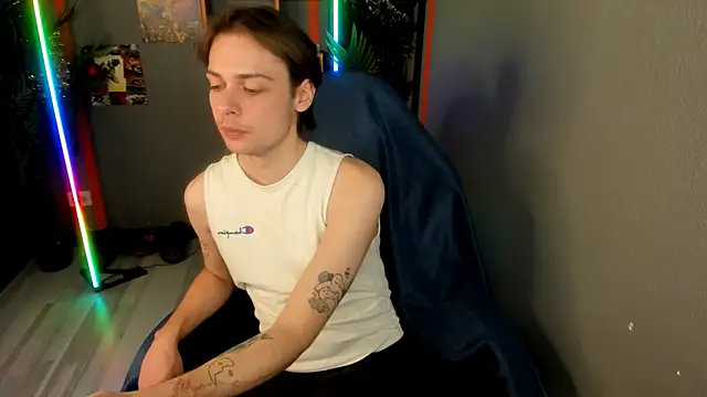 PaulWilliamsy online show from January 11, 8:36 pm