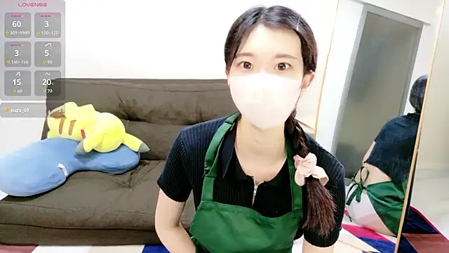 Snapshot of Rui-chaaan chatting on April 27, 10:02 am Rui-chaaan online show from April 27, 10:02 am