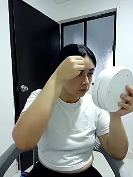 Snapshot of SweetAlbedo chatting on February 21, 10:44 pm SweetAlbedo online show from February 21, 10:44 pm