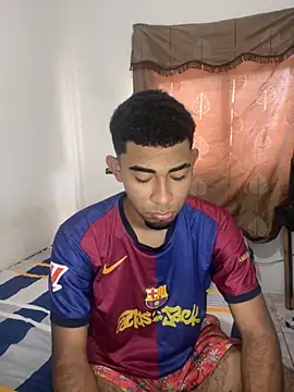 Snapshot of youngalexofficial chatting on February 16, 6:15 pm youngalexofficial online show from February 16, 6:15 pm