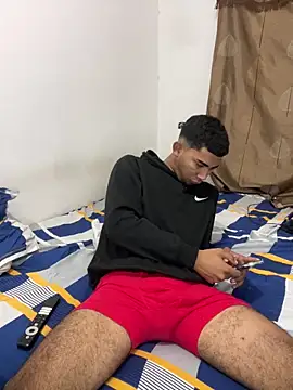 Snapshot of youngalexofficial chatting on February 18, 4:08 am youngalexofficial online show from February 18, 4:08 am