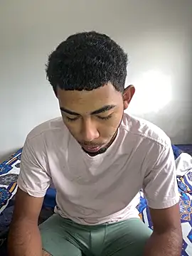 Snapshot of youngalexofficial chatting on March 1, 4:53 pm youngalexofficial online show from March 1, 4:53 pm