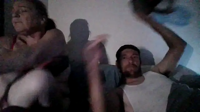 Misspriss75 online show from April 28, 4:39 am