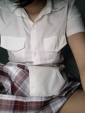 Snapshot of Dona020 chatting on February 8, 8:01 pm Dona020 online show from February 8, 8:01 pm