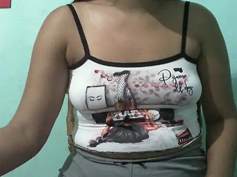 anacarada online show from February 22, 7:45 pm