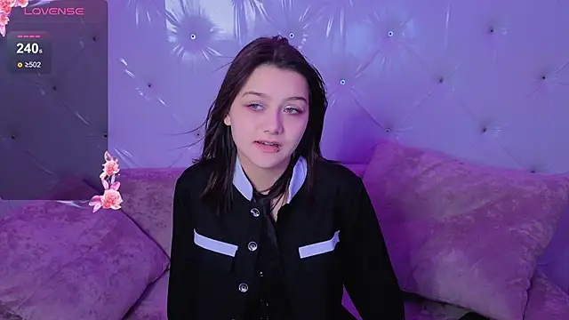 Snapshot of xxxnaughtyfoxyxxx chatting on January 9, 8:50 am xxxnaughtyfoxyxxx online show from January 9, 8:50 am