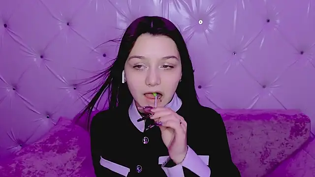 Snapshot of xxxnaughtyfoxyxxx chatting on February 11, 9:47 am xxxnaughtyfoxyxxx online show from February 11, 9:47 am