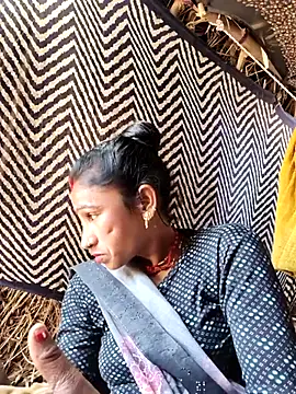 lodhi8080 online show from February 15, 6:21 am