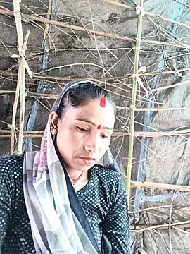 lodhi8080 online show from February 27, 5:40 am