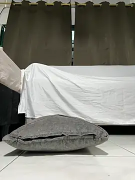 lriana miller online show from March 8, 9:51 pm