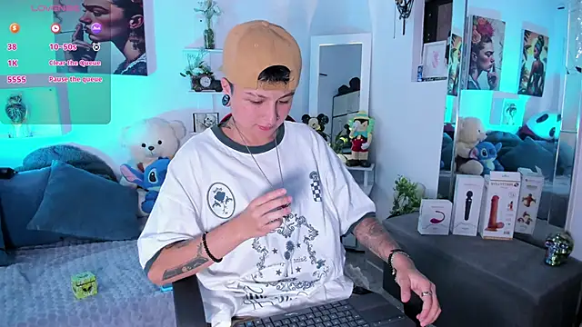 Snapshot of Zury_Ramirez chatting on January 10, 7:37 pm Zury Ramirez online show from January 10, 7:37 pm