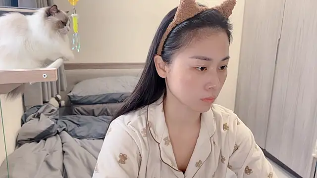 BabyOneDaily online show from February 2, 2:43 am