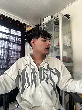 Snapshot of MaxStar26 chatting on January 11, 12:54 pm MaxStar26 online show from January 11, 12:54 pm