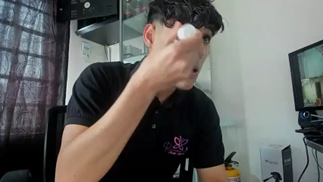 Snapshot of MaxStar26 chatting on January 12, 12:54 pm MaxStar26 online show from January 12, 12:54 pm