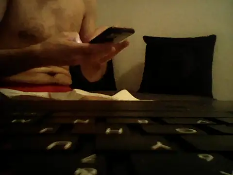 Kobajaszi online show from January 17, 8:01 pm