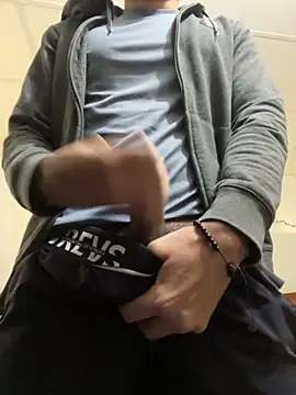 Snapshot of calientmex chatting on February 3, 2:55 pm calientmex online show from February 3, 2:55 pm