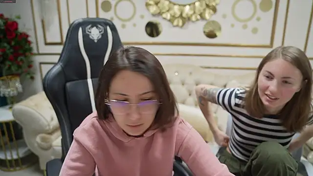 Zoe Kiss online show from January 9, 11:46 am