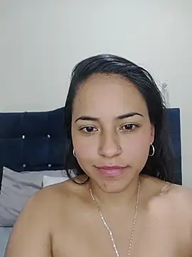 Snapshot of Maliha_21 chatting on August 6, 2:35 am Maliha 21 online show from August 6, 2:35 am