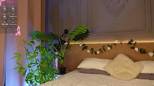 Lil  Fleur online show from February 3, 8:36 pm