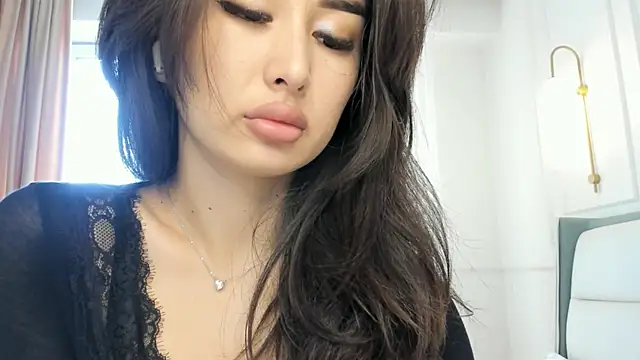 SayokoMia S online show from April 18, 9:57 am