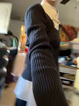 Snapshot of SugarNCinnamon chatting on February 15, 8:16 pm SugarNCinnamon online show from February 15, 8:16 pm