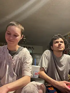 Snapshot of SugarNCinnamon chatting on February 25, 12:42 am SugarNCinnamon online show from February 25, 12:42 am