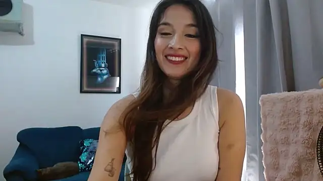 Snapshot of Almaglow_ chatting on June 6, 3:39 pm Almaglow online show from June 6, 3:39 pm