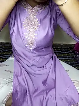 Snapshot of Kushi_Sharmaa chatting on February 21, 5:19 am Kushi Sharmaa online show from February 21, 5:19 am