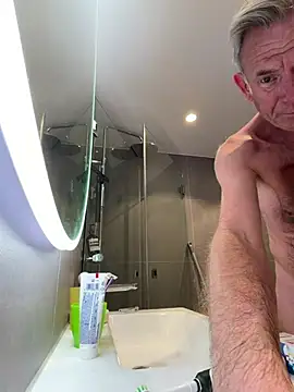 Pierre4tjyxx online show from April 8, 4:45 am