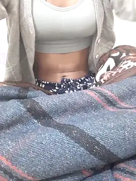 Royal Gril online show from February 10, 5:39 pm