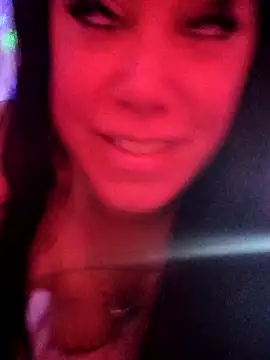 daaibabyxxx online show from April 7, 1:00 pm