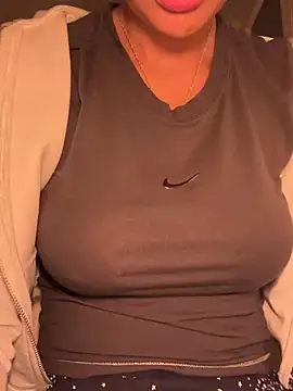 Babypinypon online show from April 7, 8:09 pm