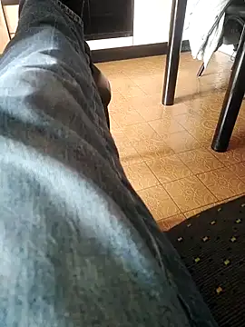 Snapshot of Sweet_Daddy_John chatting on March 3, 11:38 am Sweet Daddy John online show from March 3, 11:38 am