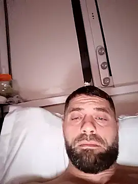 Snapshot of darom85 chatting on January 11, 9:53 pm darom85 online show from January 11, 9:53 pm