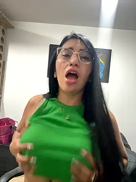 nataliia queen  online show from January 12, 11:21 pm