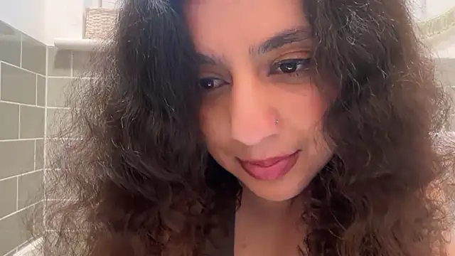 Snapshot of fayfay21@xh chatting on February 13, 4:58 pm fayfay21xh online show from February 13, 4:58 pm