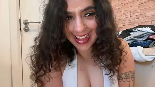 Snapshot of fayfay21@xh chatting on March 15, 5:30 pm fayfay21xh online show from March 15, 5:30 pm