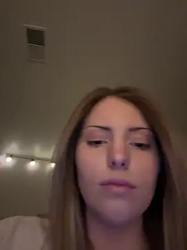 Snapshot of MK_RE0189 chatting on March 4, 8:20 am MK RE0189 online show from March 4, 8:20 am