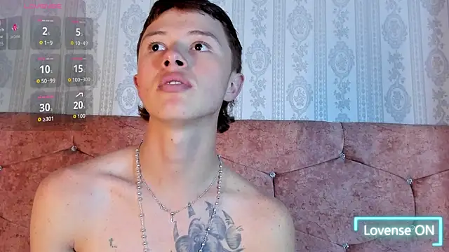 Snapshot of Genesis_And_Jack_ chatting on January 9, 2:14 am Genesis And Jack online show from January 9, 2:14 am